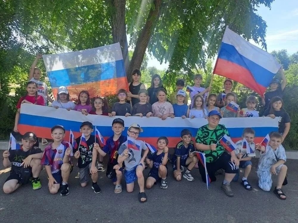Завершился фотоконкурс, приуроченный к празднованию Дня Государственного флага РФ.