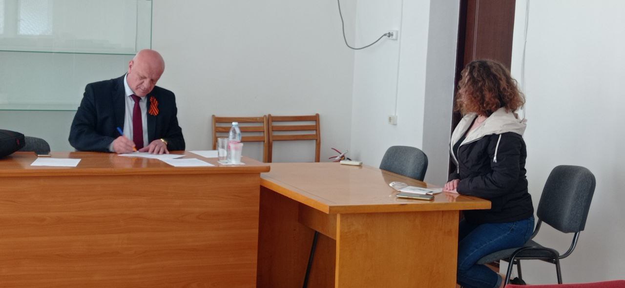 Представитель Губернатора Пустоселов С.Р. провел прием граждан в Светлограде.