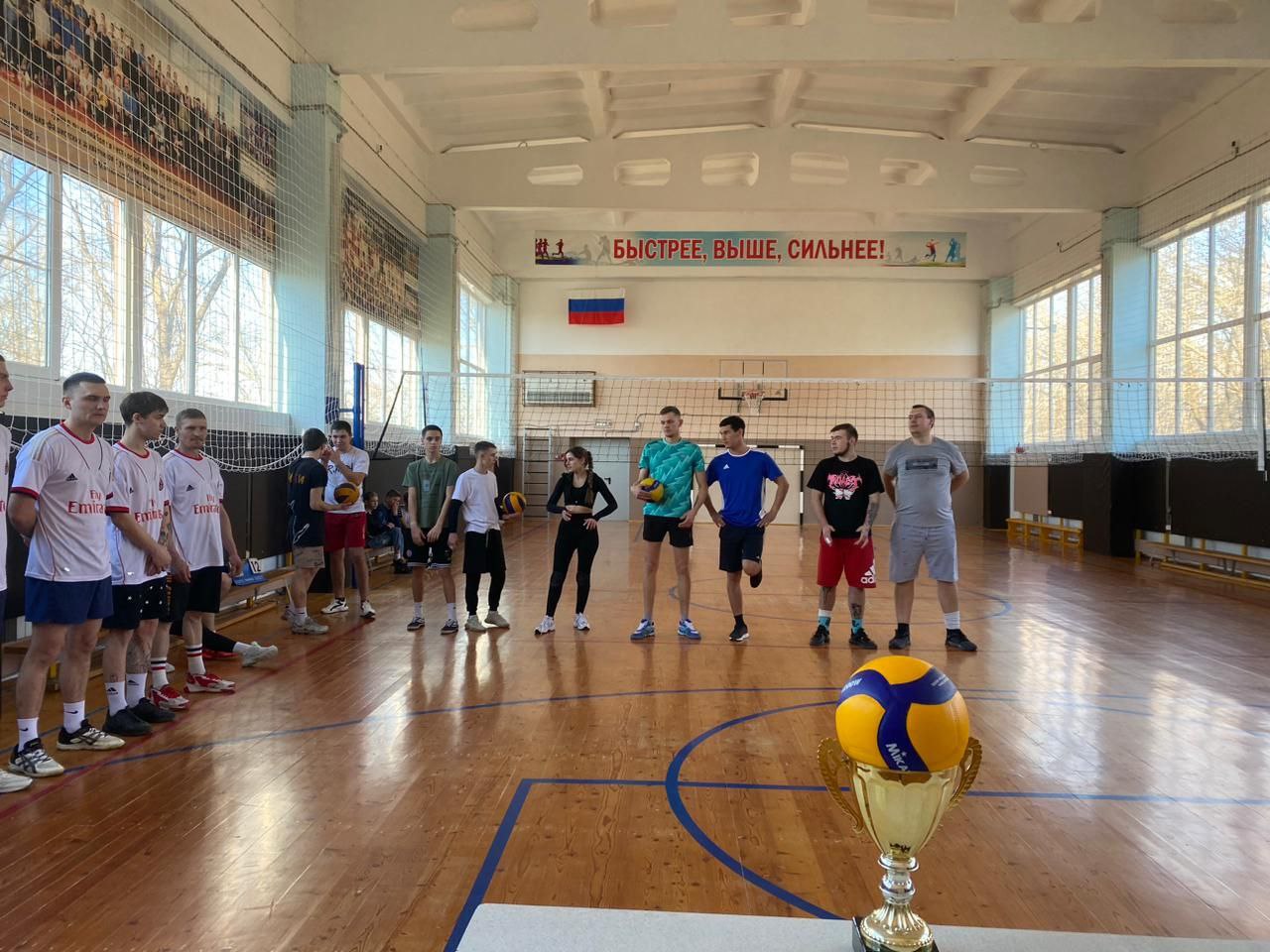 В селе Благодатном состоялся турнир по волейболу.
