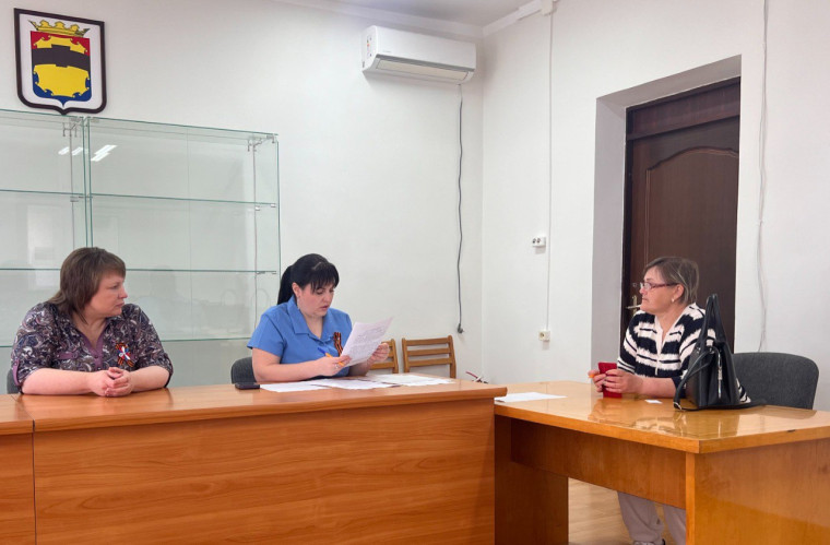 Выездной прием граждан в архивном отделе администрации Петровского муниципального округа.